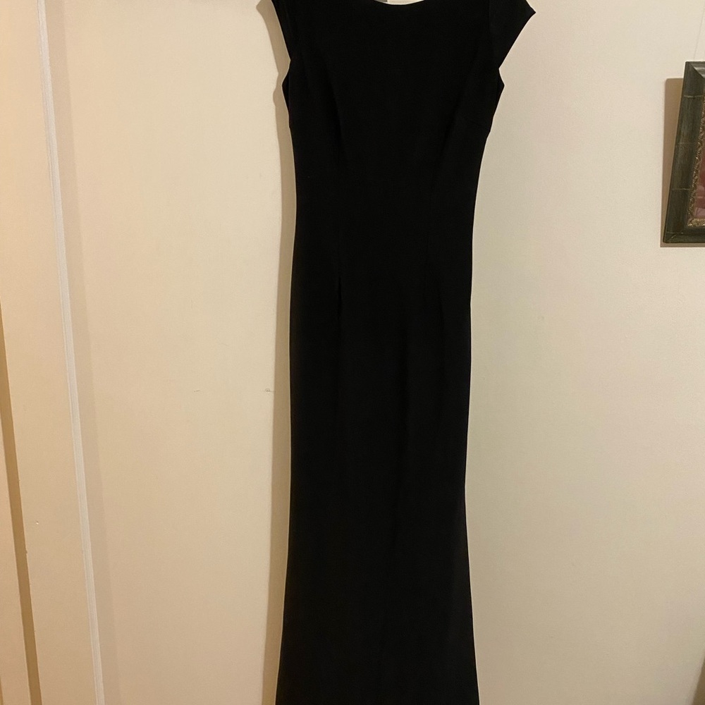 Betsy & Adam Classic Black Dress